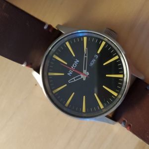 Nixon Sentry Leather